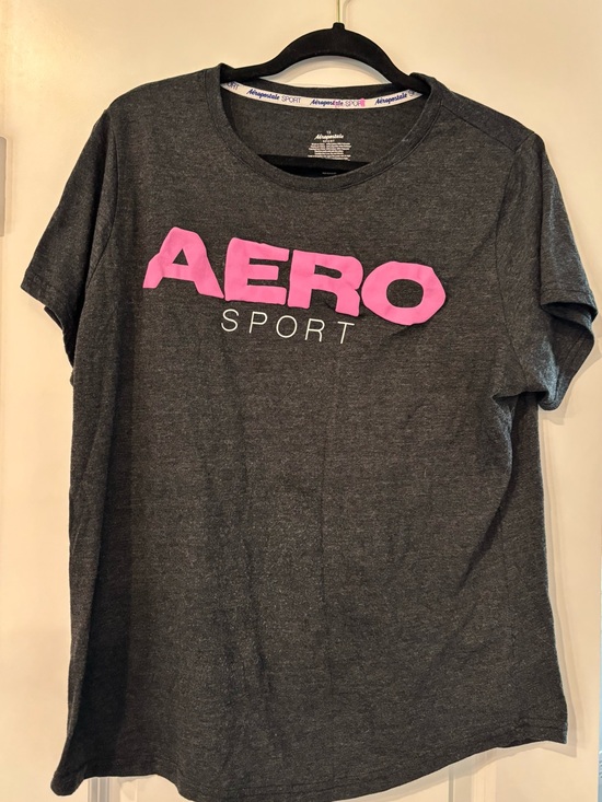 Aeropostale Tops - Aeropostale Dark Gray Tee with Pink Accent